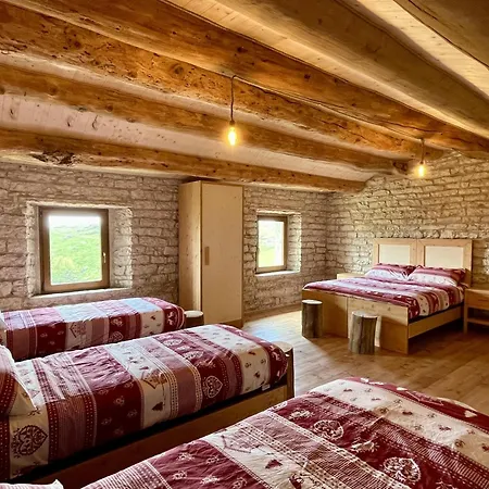 Feriegård Agriturismo Malga Rambalda Selvavecchia